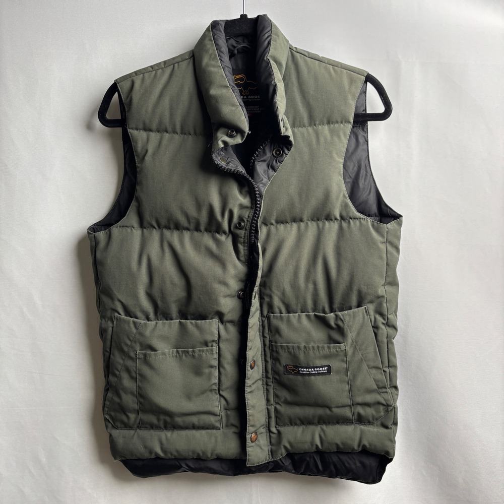 Vintage Canada Goose Vest Military Green Down Puffer 2830MR Mens XS Gorpcore SEE